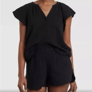 Universal Thread Crinkle Top | Black Top | Size Medium